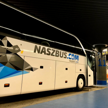 Автобус Нашбус