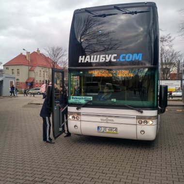 Київ Валбжих Автобусні перевезення до Польщі квитки Польща